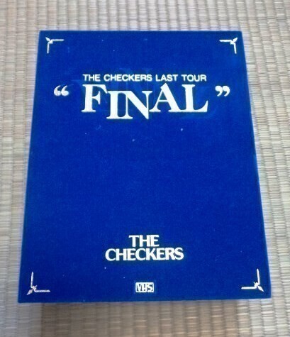 チェッカーズ ファイナルツアー 限定版ビデオ VHS 予約特典付き 送料込み_画像1