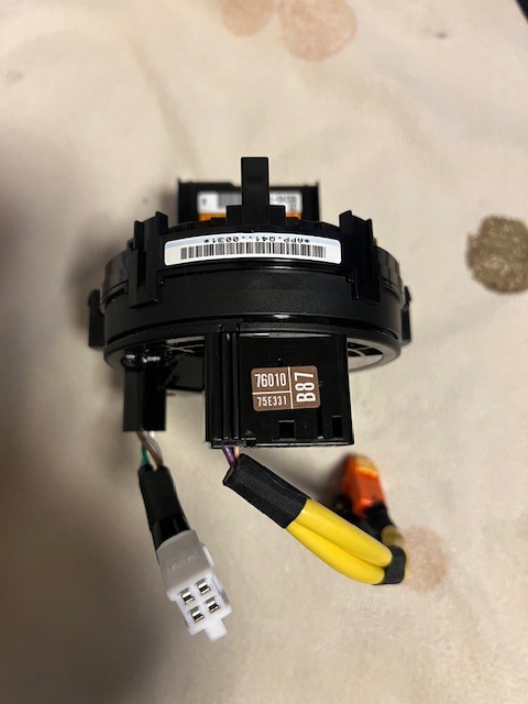 レクサスCT　ステアリングヒーター付スパイラルケーブル　前期・中期用　後期にも　使用期間１ケ月_画像3