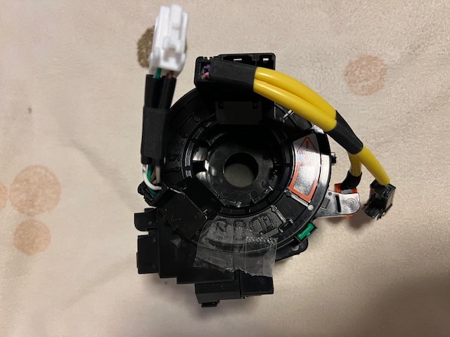 レクサスCT　ステアリングヒーター付スパイラルケーブル　前期・中期用　後期にも　使用期間１ケ月_画像1