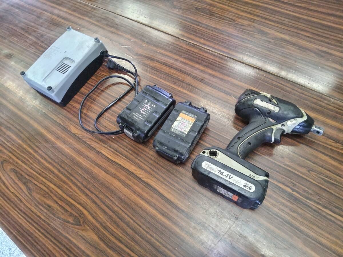 （727）パナソニック　充電式 インパクトレンチ 1/2ドライブ　Panasonic ナショナル 電動工具 リチウムイオン 14.4V　ジャンク_画像2