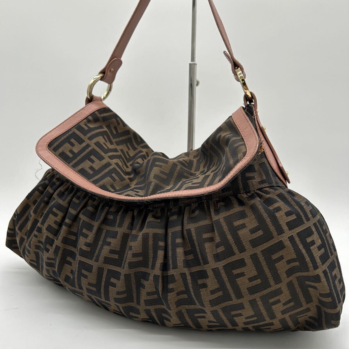 1円 ◆美品◆ FENDI フェンディ シェフバッグ ショルダーバッグ ハンドバッグ FF ズッカ柄 レザー キャンバス ブラウン 大容量 肩掛け_画像1