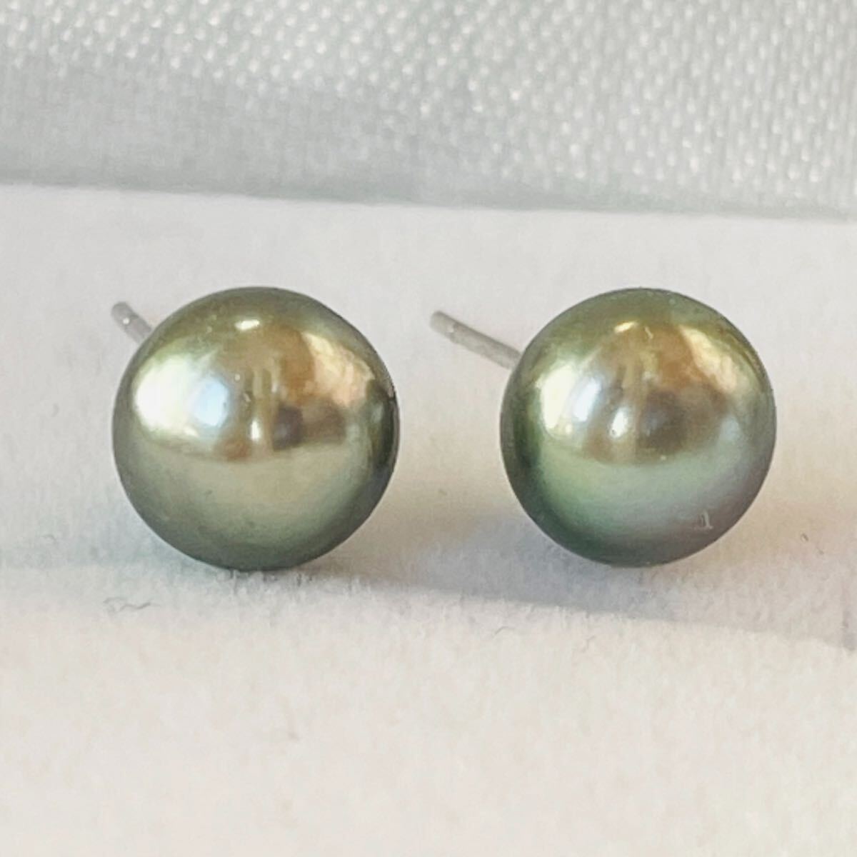 本真珠ピアス 黒真珠 天然池蝶パール 8mm 直結 照り良く 発色抜群 グリーン シルバー s925 大粒 刻印あり パールピアス_画像1