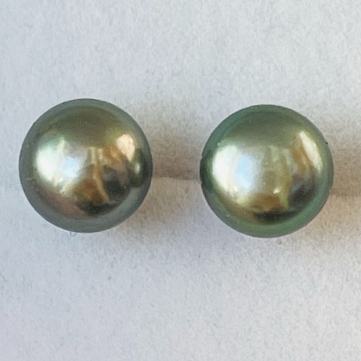 本真珠ピアス 黒真珠 天然池蝶パール 8mm 直結 照り良く 発色抜群 グリーン シルバー s925 大粒 刻印あり パールピアス_画像2