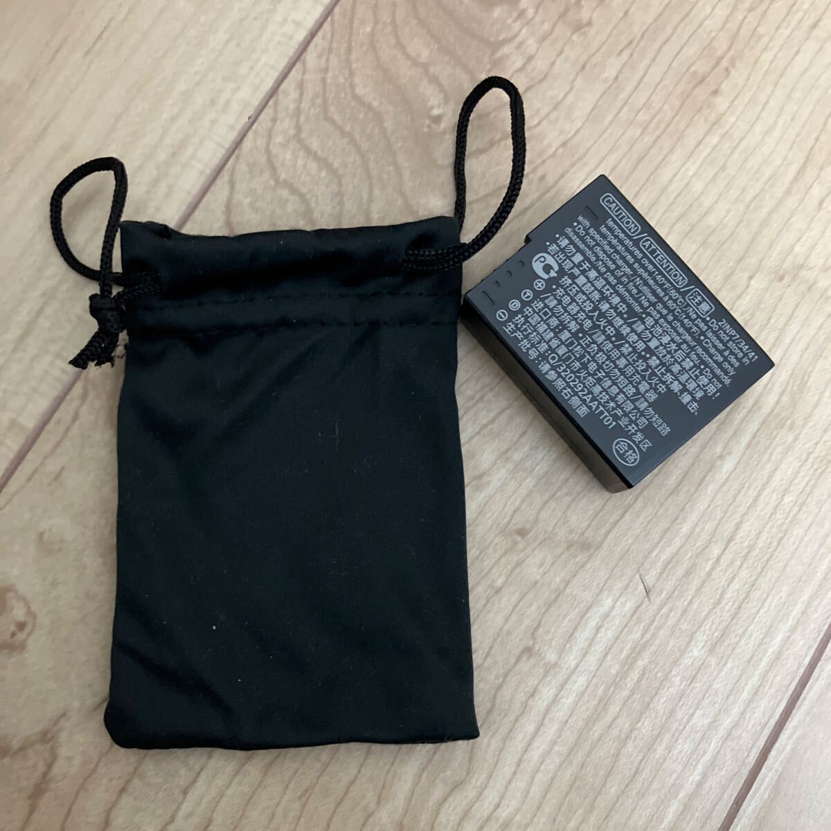 LEICA BP-DC12 純正バッテリー 19500 概ねキレイです。使用OKです。_画像8