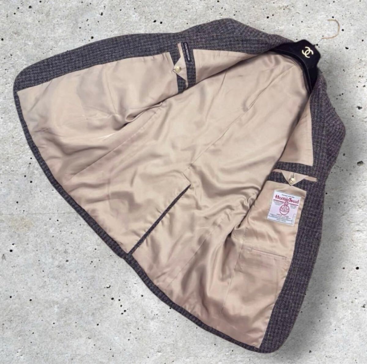 良品 Harris Tweed ハリスツイード 千鳥格子 ハウンドトゥース 総柄 くるみボタン テーラードジャケット ブレザー 2B A6 Lサイズ相当_画像5