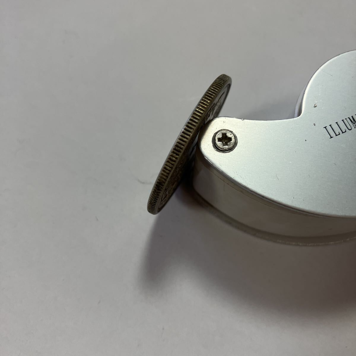 ①【本物保証】極美品！！近代貨幣 竜50銭銀貨 明治37年 古銭 貨幣 硬貨 銀貨 アンティーク★21_画像3