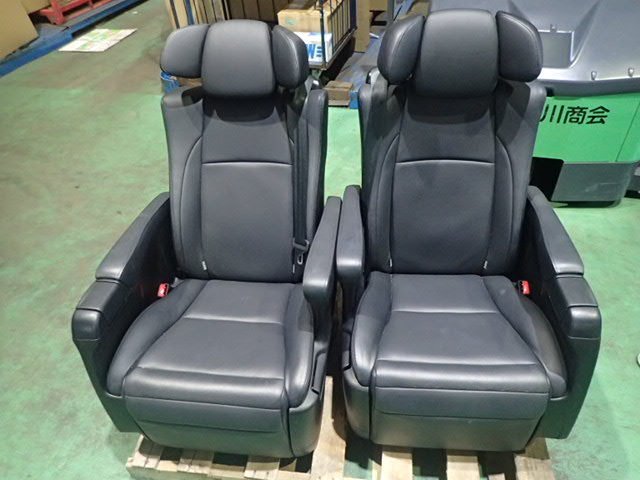 アルファード/ヴェルファイア　20　キャプテンシート左右セット　黒レザー　電動　25111305_画像1
