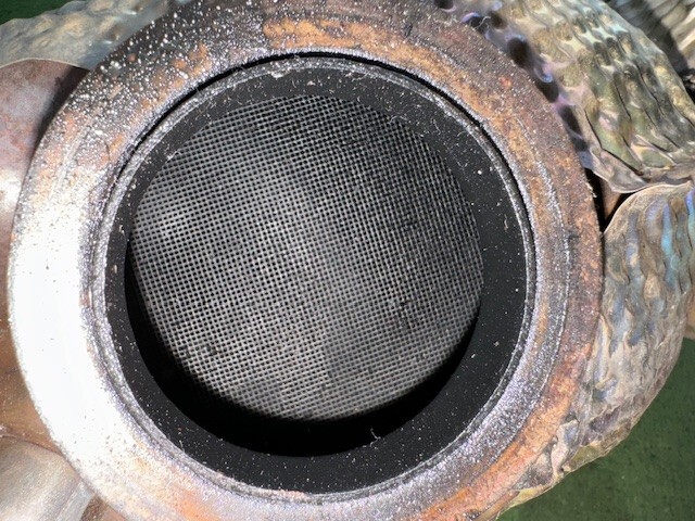 BMW MINI ミニ クロスオーバー XD20F 触媒 N47C20A_画像8