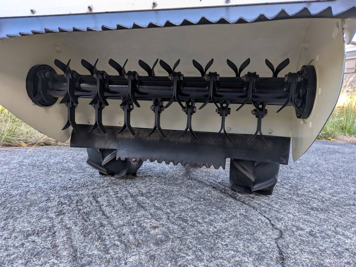 静岡県掛川市発　草刈り機　オーレックハンマーナイフモアHR８０２　タイヤ新品　直接引き取りのみ_画像9