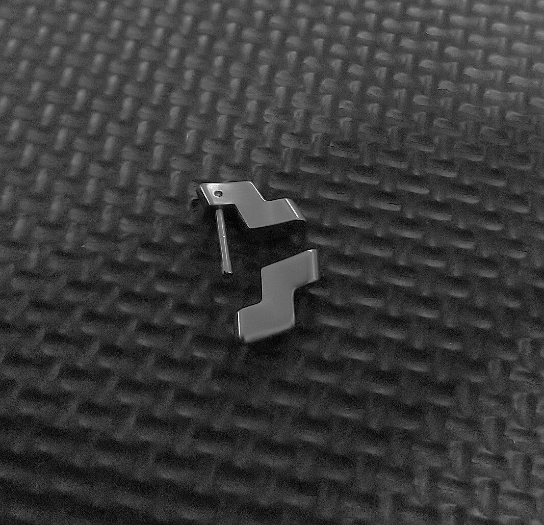 正規品 新品同様 TAG Heuer タグホイヤー リンク ※CJ~/CJF系 ベルト コマ 駒 ※艶消 ※同形状/加工 ※1コマ ※約18mm幅 ※画像2枚_画像2