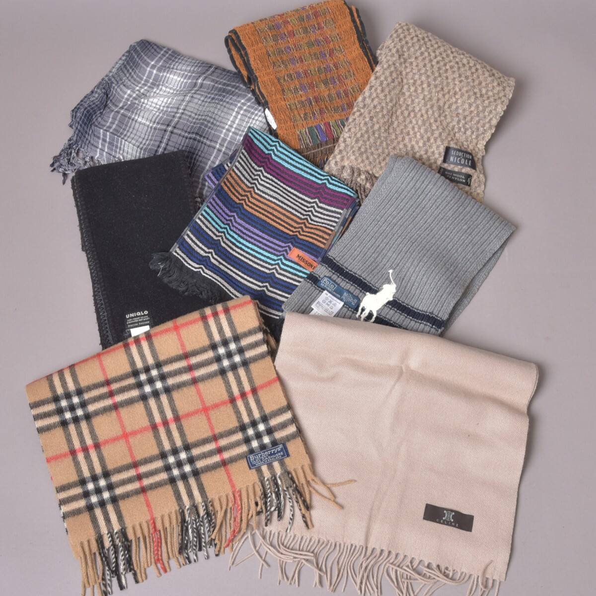 まとめ売り 高級ブランド ストール ひざ掛け マフラー 56点 BURBERRY/FENDI/ChristianDior/CELINE 他 ブランケット #140※1106-51/■d.c_画像2