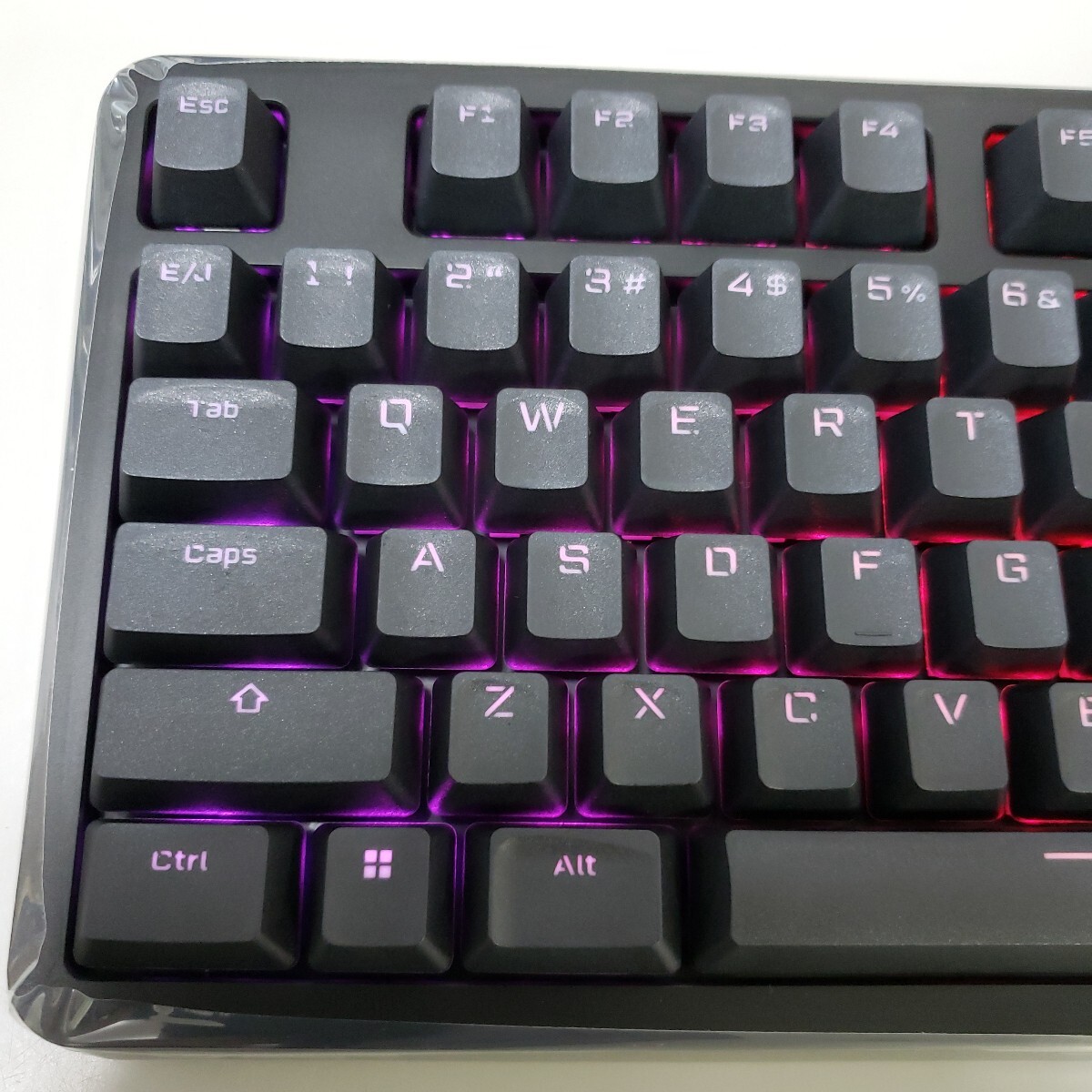 711y1014★エレコム ゲーミングキーボード V-custom VK310T 有線 RGB テンキーレス メカニカル ネオクラッチキーキャップ 茶軸 TK-VK310TBK_画像2