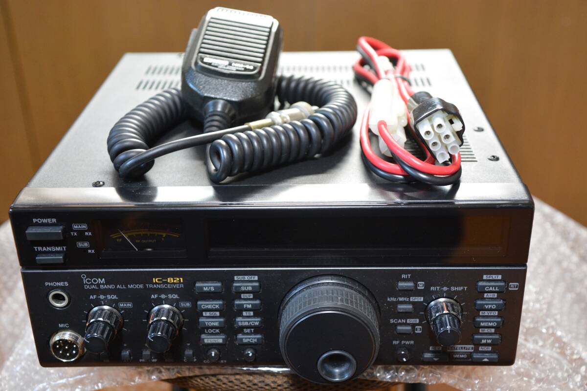 ICOM IC-821 144/430MHz オ－ルモ－ドトランシバ－_画像3