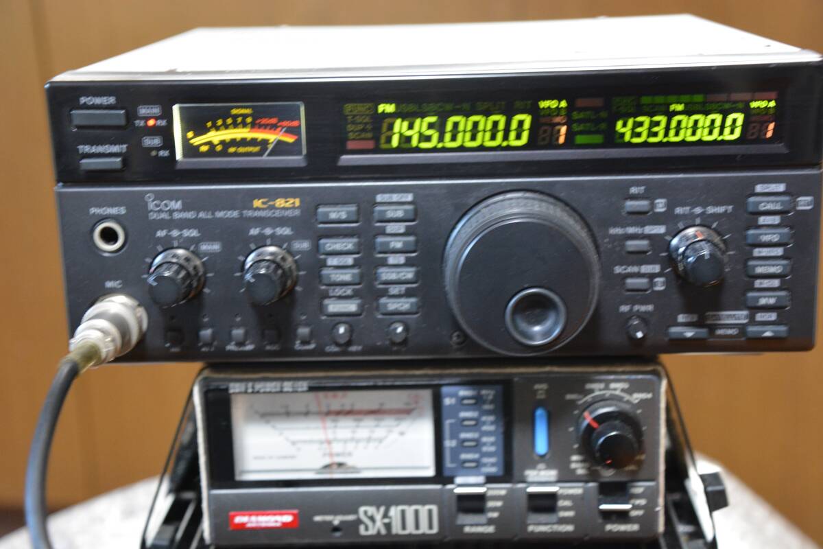 ICOM IC-821 144/430MHz オ－ルモ－ドトランシバ－_画像1