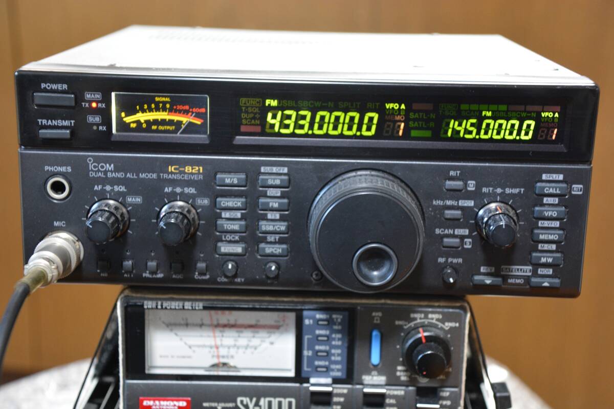 ICOM IC-821 144/430MHz オ－ルモ－ドトランシバ－_画像2