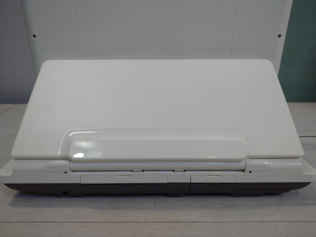 「送料無料」○ Panasonic パナソニック ポータブル地上デジタルテレビ VIERA ビエラ DMP-HV200 ポータブル リモコン付き 中古品 _画像7