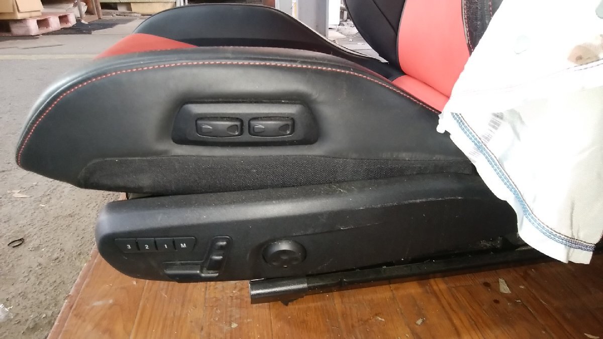 U#255 メルセデスAMG GT S CBA-190378 C190 2015年 純正運転席電動レザーシート 左ハンドル セミバケット? 流用可? 赤/黒 個人宅宛不可_画像4