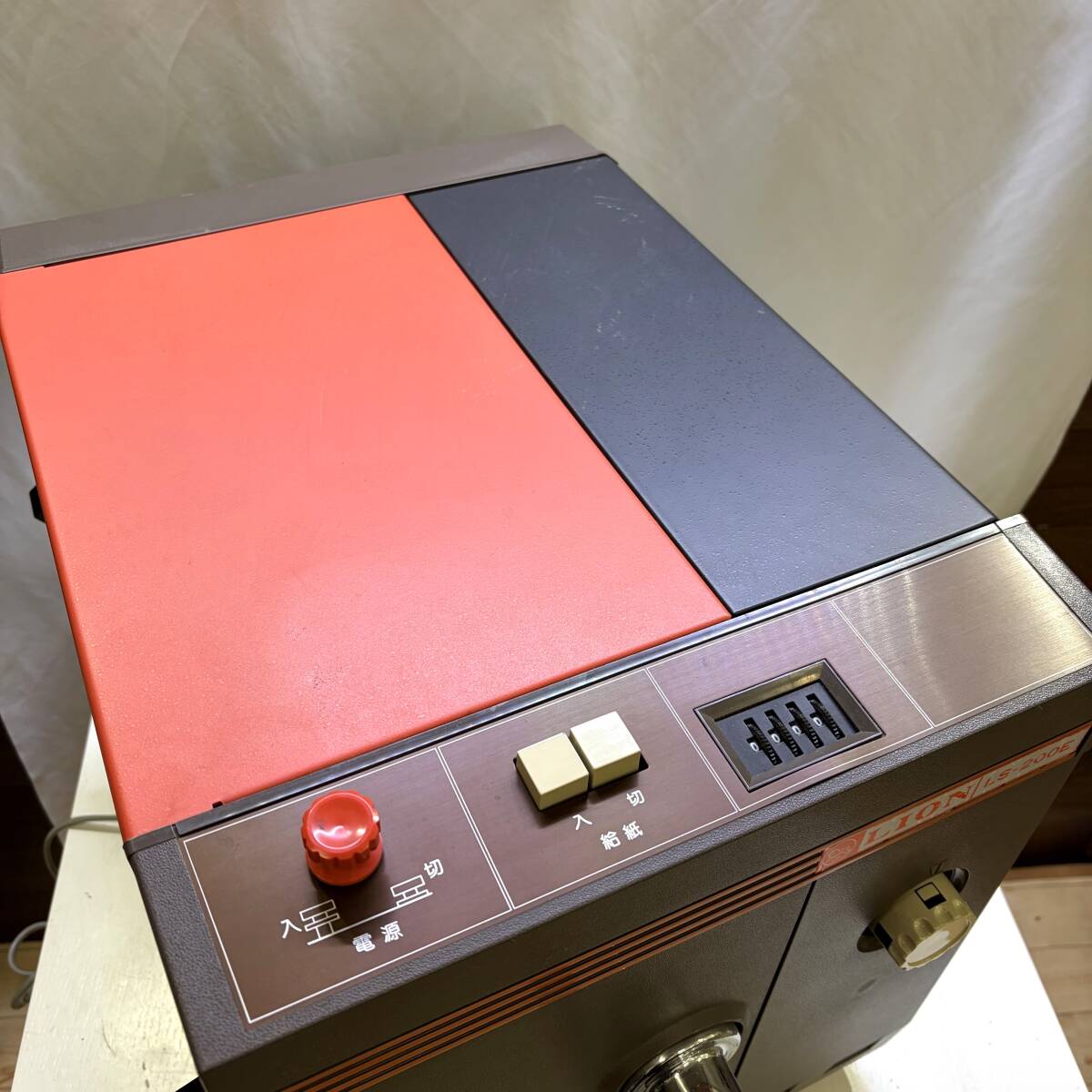 ○ LION LS-200E 謄写輪転機 ガリ版印刷機 ライオン事務器 手動式 昭和レトロ 現状品 ○F011119K_画像2