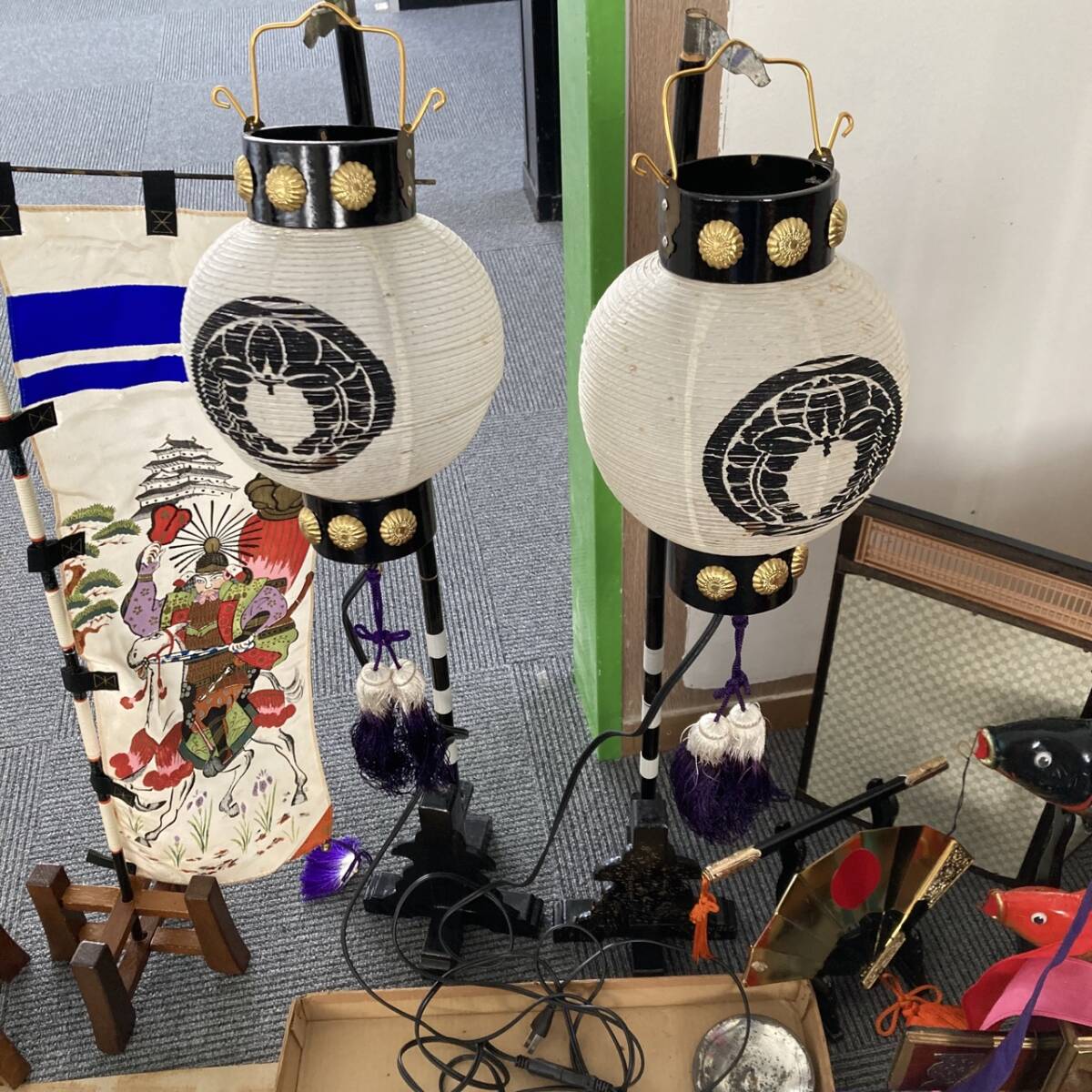 tk2348　【3個口】金小札朱縅之大鎧 子供大将飾 紫峰作 端午の節句 五月人形 飾りセット_画像3