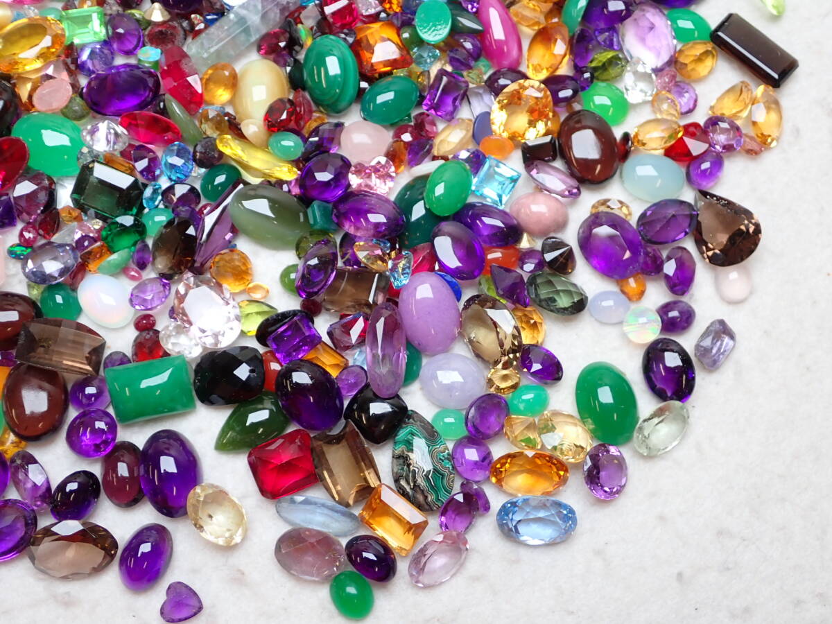 2●超大量 外し石 色石 ルース まとめ 約3,026ct_画像4