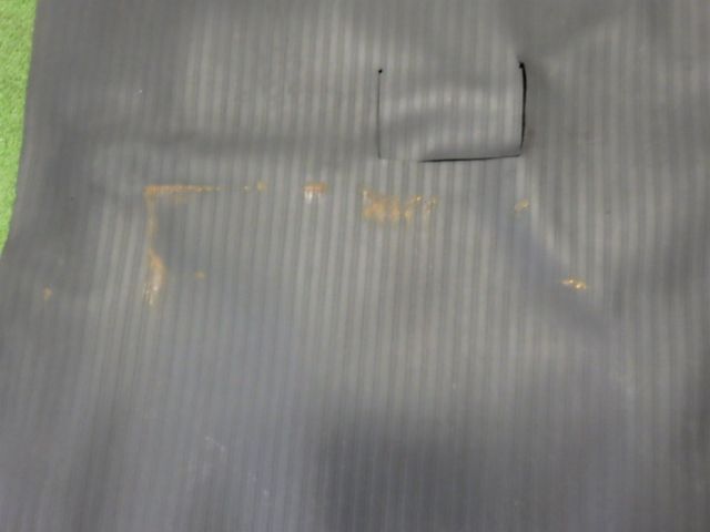 ★フィアット パンダ 141AKA 1998年 初代 セリエ2★フロアカーペット 純正 中古_画像3