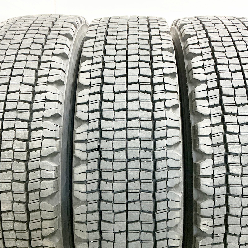 中古タイヤ 9R19.5 14PR ブリヂストン ダブリュー970 スタッドレスタイヤ 6本セット 大型トラック 中古 19.5インチ_画像2