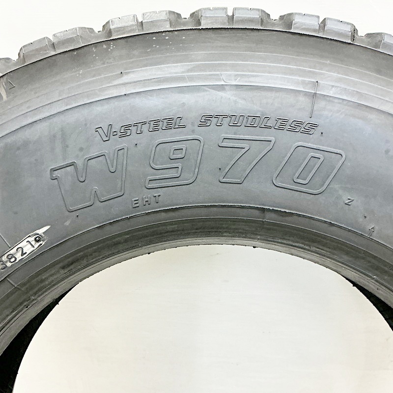 中古タイヤ 9R19.5 14PR ブリヂストン ダブリュー970 スタッドレスタイヤ 6本セット 大型トラック 中古 19.5インチ_画像4