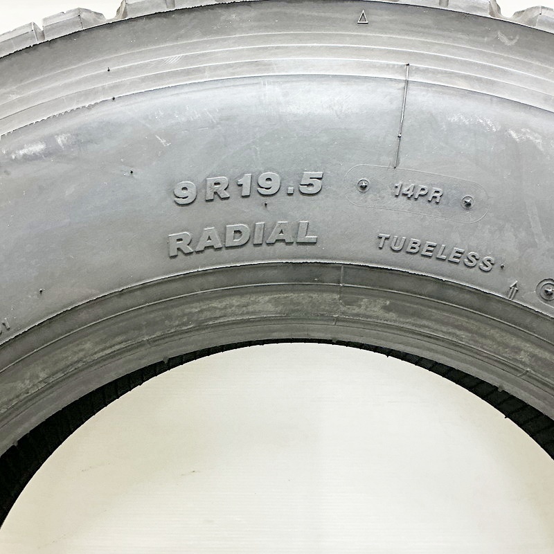 中古タイヤ 9R19.5 14PR ブリヂストン ダブリュー970 スタッドレスタイヤ 6本セット 大型トラック 中古 19.5インチ_画像5