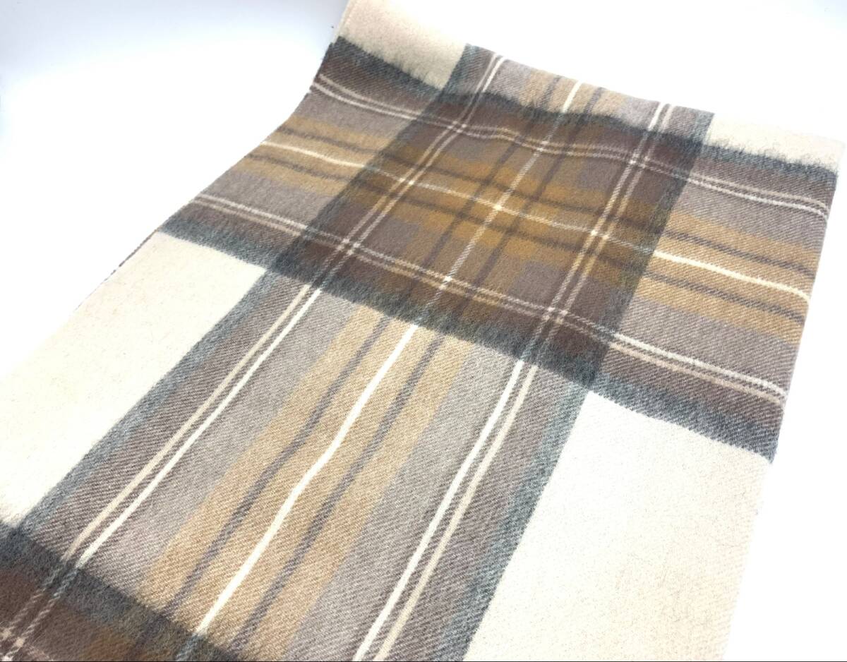 未使用品 ジョンストンズ Johnstons カシミヤ Cashmereストール マフラー 大判 ナチュラルドレススチュワート タータンチェック チェック柄_画像4