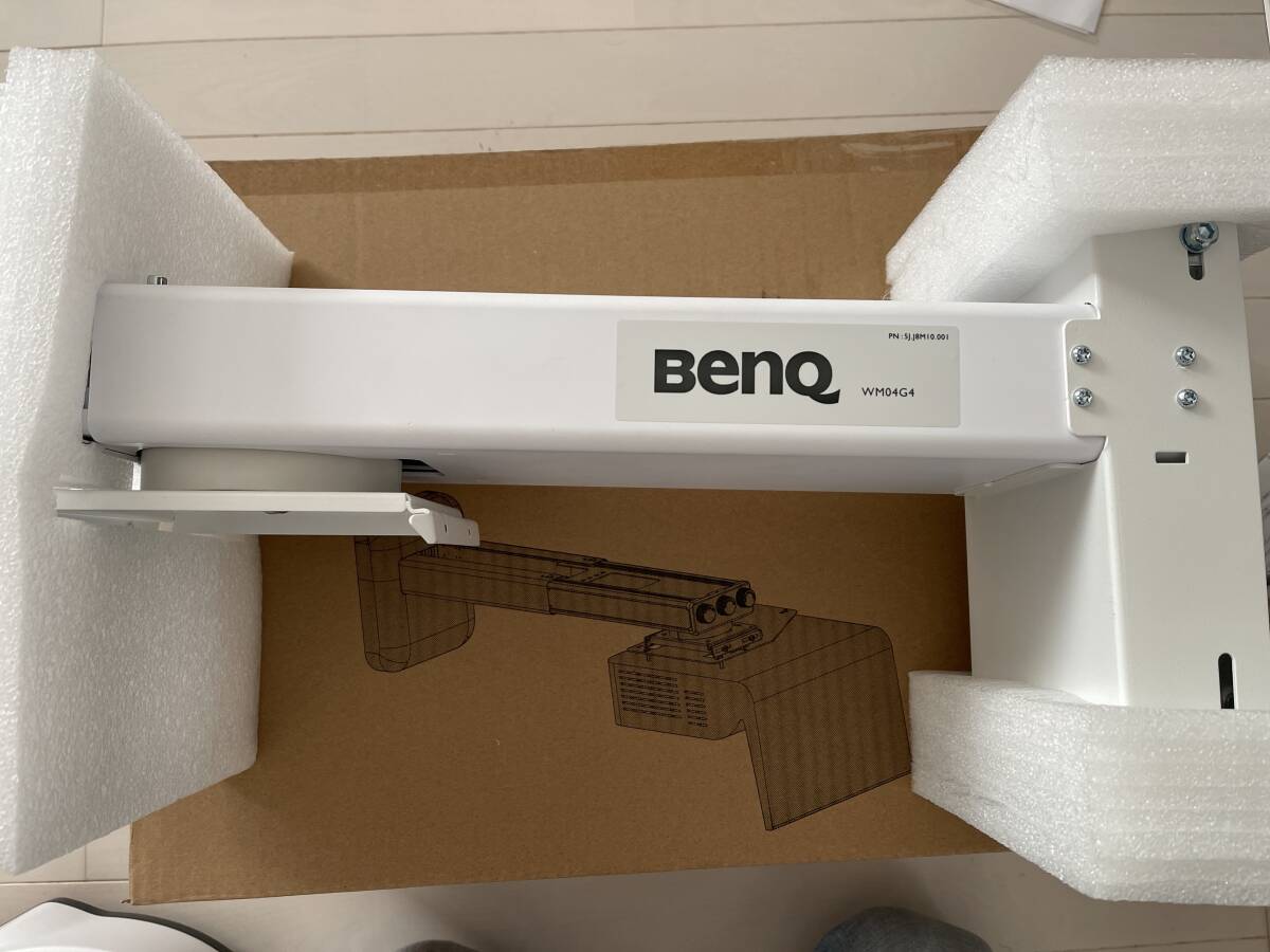 BenQ 超短焦点MX854UST/MW855UST/MH856UST用 Wall mount WM04G4 壁取り付けキット 欠品あり 未使用_画像3