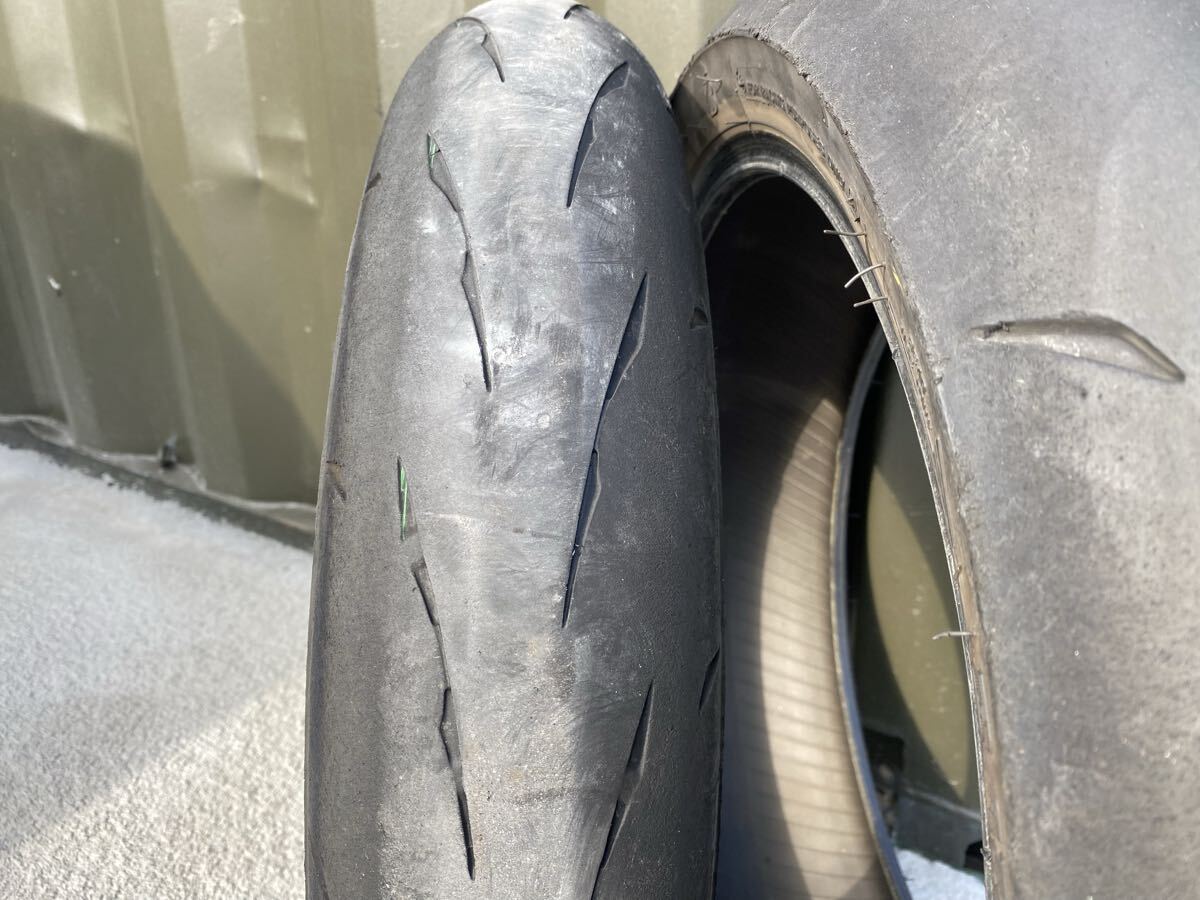 【最強】ブリヂストン R11 公道可 120/70R17・180/55R17 前後セット サーキット・ワインディングに最適　ハイグリップ 22年製_画像2