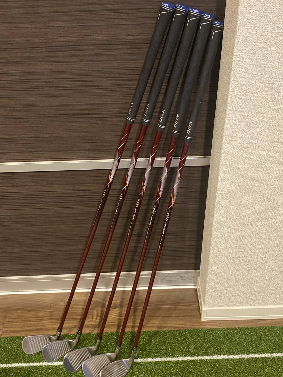 中古 アイアン５本セット ダンロップ ＸＸＩＯゼクシオ １０ （２０１７～１９）_画像1