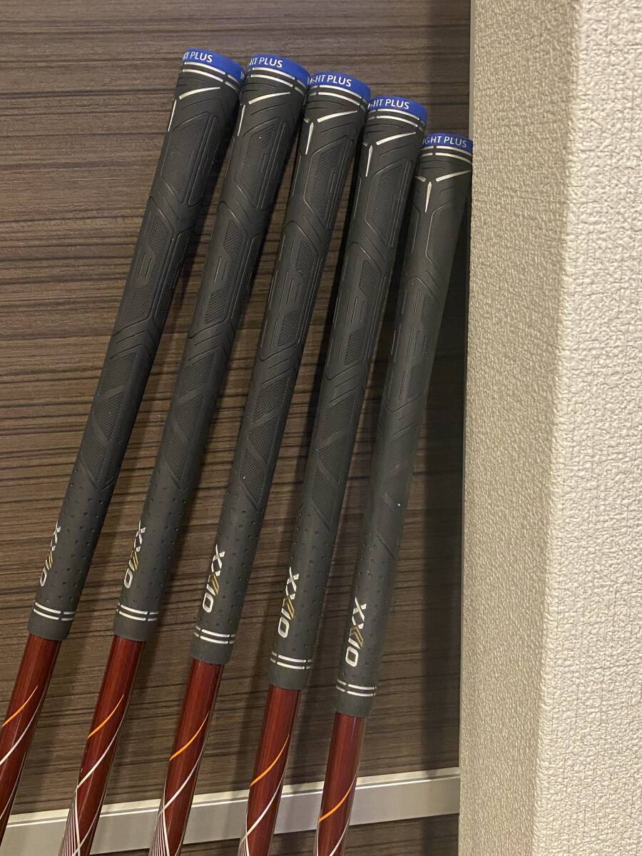 中古 アイアン５本セット ダンロップ ＸＸＩＯゼクシオ １０ （２０１７～１９）_画像5