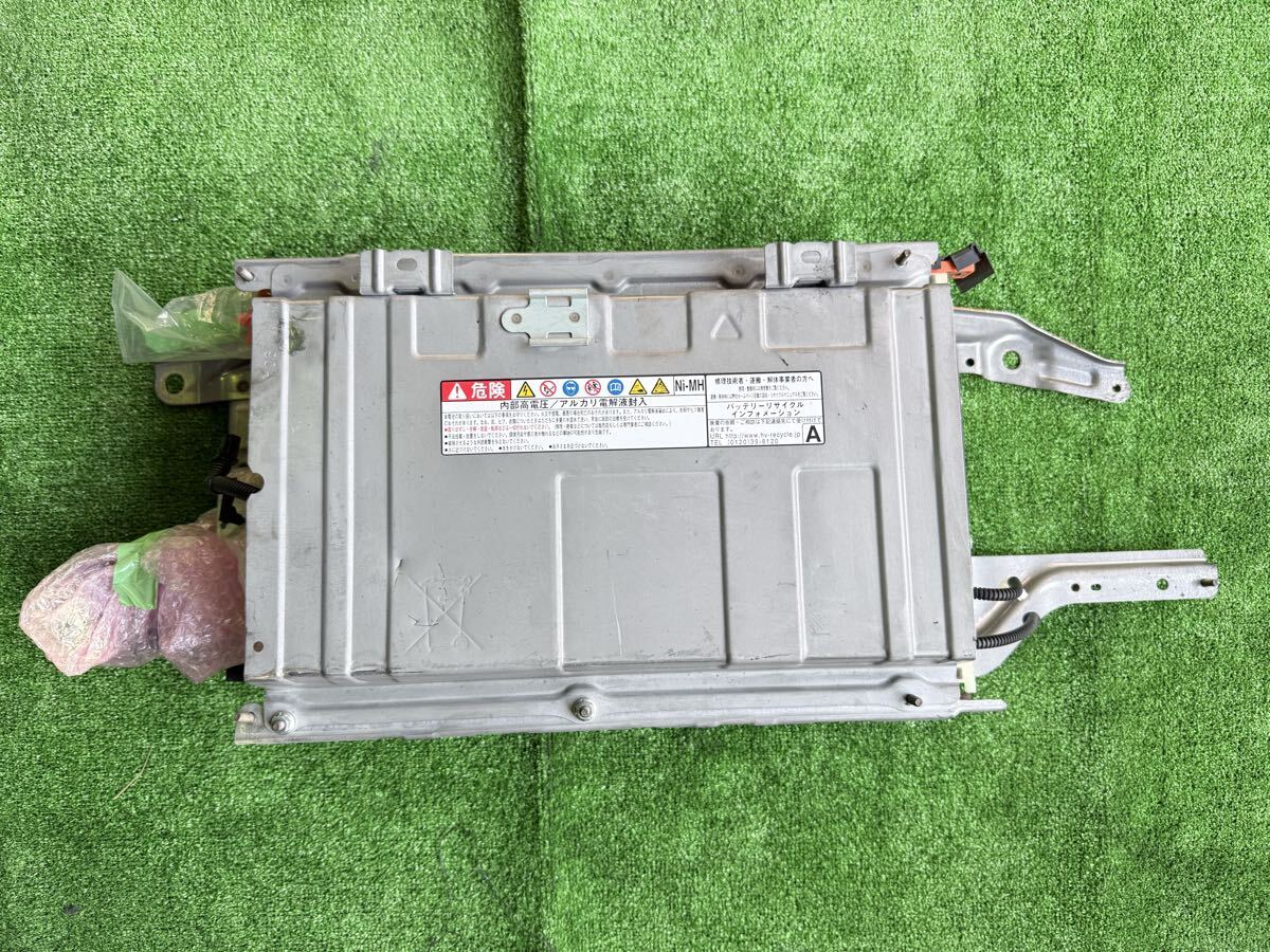 トヨタ アクア NHP10 実車取り外し ハイブリットバッテリー HVバッテリー G9280-52031 ④_画像1