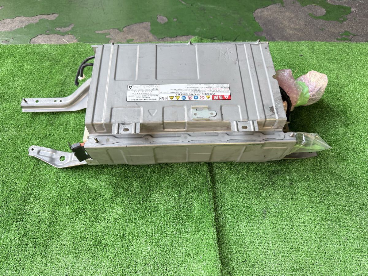 トヨタ アクア NHP10 実車取り外し ハイブリットバッテリー HVバッテリー G9280-52031 ④_画像4
