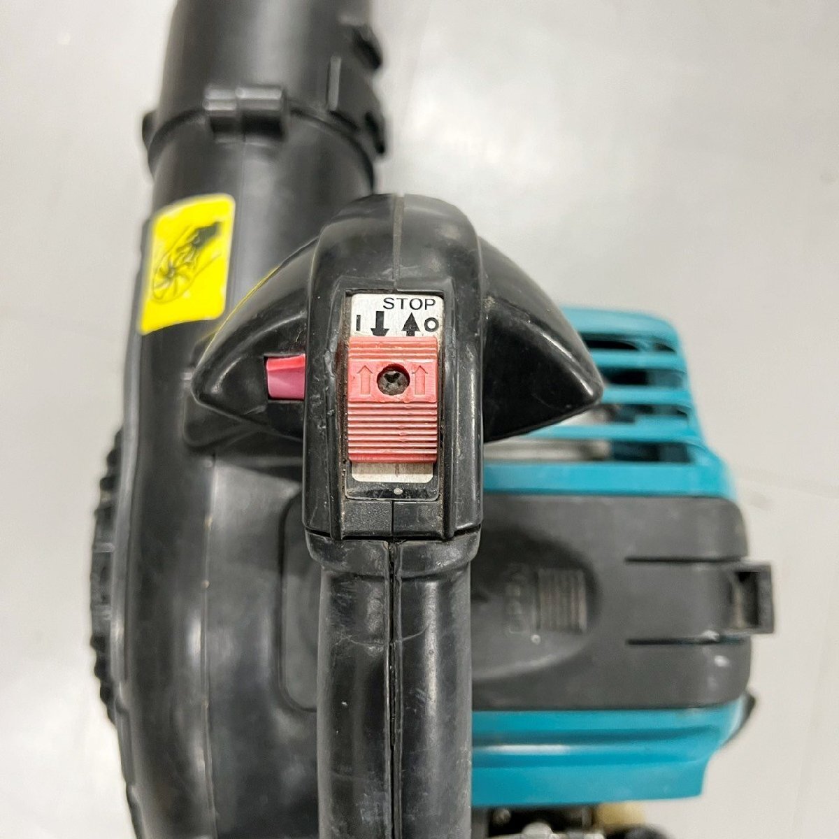 Makita マキタ EUB4250 エンジンブロワ 送風 掃除 動作確認済み 未整備 工具 現場 4ストローク_画像4