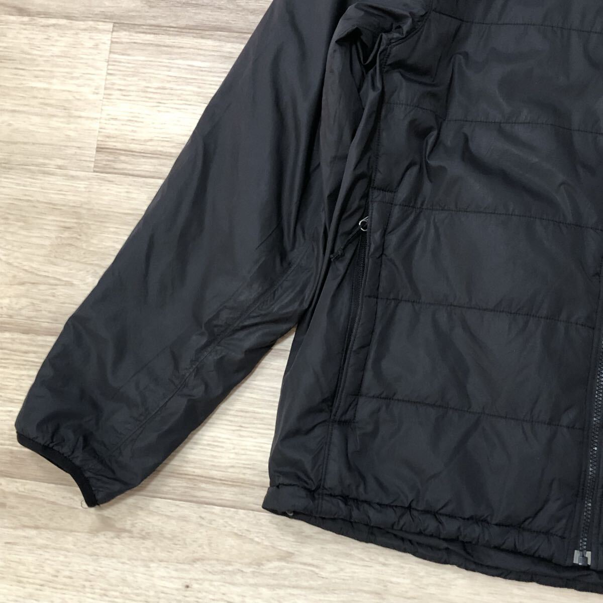 【送料無料】THE NORTH FACEナイロン製ジップアップ中綿ジャケット黒　メンズLサイズ　ザノースフェイスアウトドアダウンブルゾン_画像2