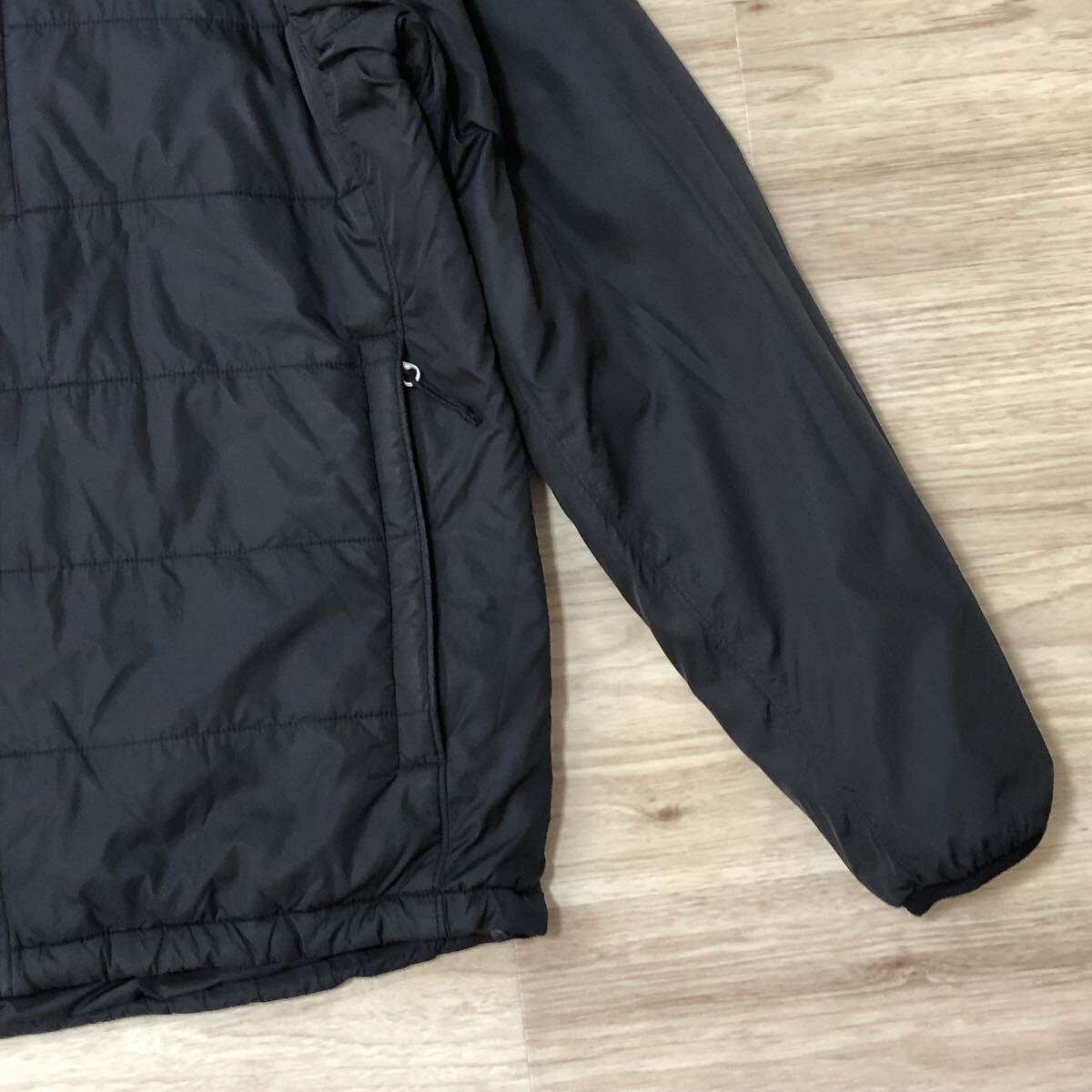 【送料無料】THE NORTH FACEナイロン製ジップアップ中綿ジャケット黒　メンズLサイズ　ザノースフェイスアウトドアダウンブルゾン_画像3