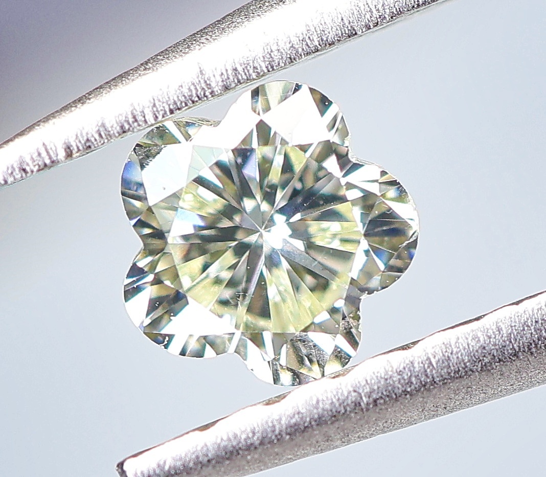 【100円～】VS2！0.417ｃｔ 天然ダイヤ VERY LIGHT YELLOW（ナチュラルカラー）X_画像1