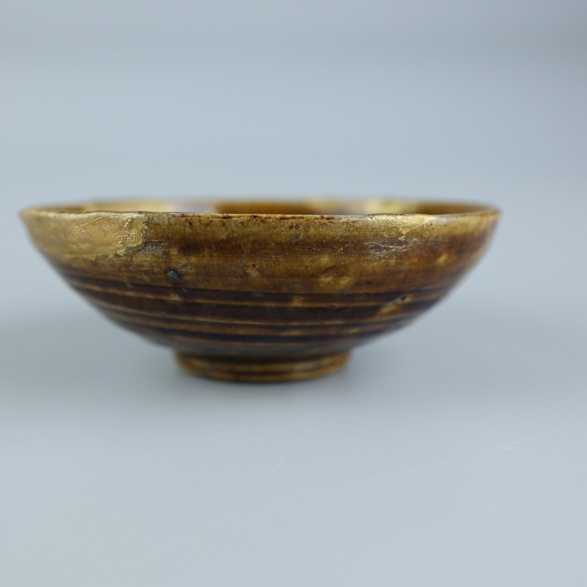 【志】K0660 茶碗 黄瀬戸 茶道具 抹茶碗 茶碗 時代物 傷有 直し有_画像4