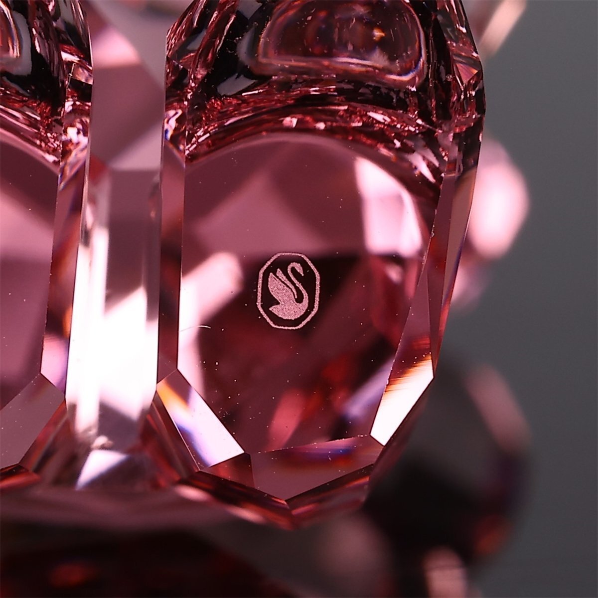 [.]IB182 SWAROVSKI [ Swarovski ] crystal стекло красный кристалл маленький медведь украшение | подлинный товар гарантия прекрасный товар!