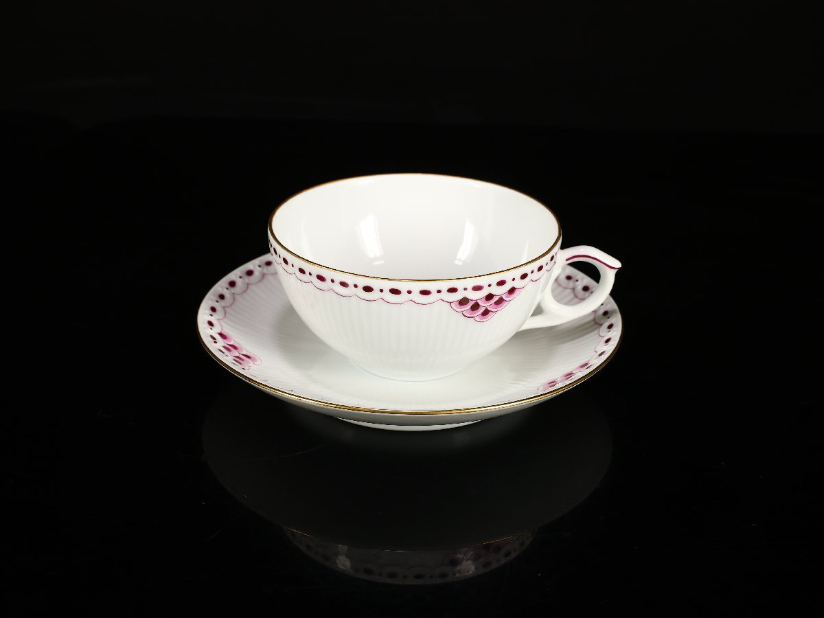 【吉】CN314 ROYAL COPENHARGEN 【ロイヤルコペンハーゲン】 赤絵 バーガンディプリンセス カップ＆ソーサー 1組 2点セット／美品Y！_画像4