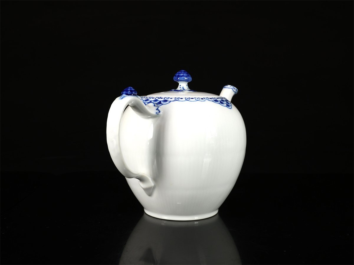 【吉】CN947 ROYAL COPENHARGEN 【ロイヤルコペンハーゲン】 ブルーフルレース ティーポット／美品！_画像3