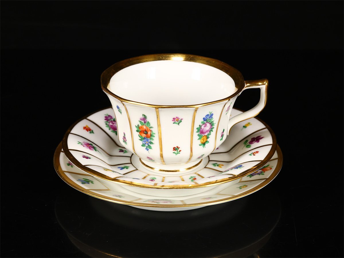 【吉】CO117 ROYAL COPENHARGEN 【ロイヤルコペンハーゲン】 18角面取 カップ＆ソーサー プレート 1組 3点セット／美品！_画像2