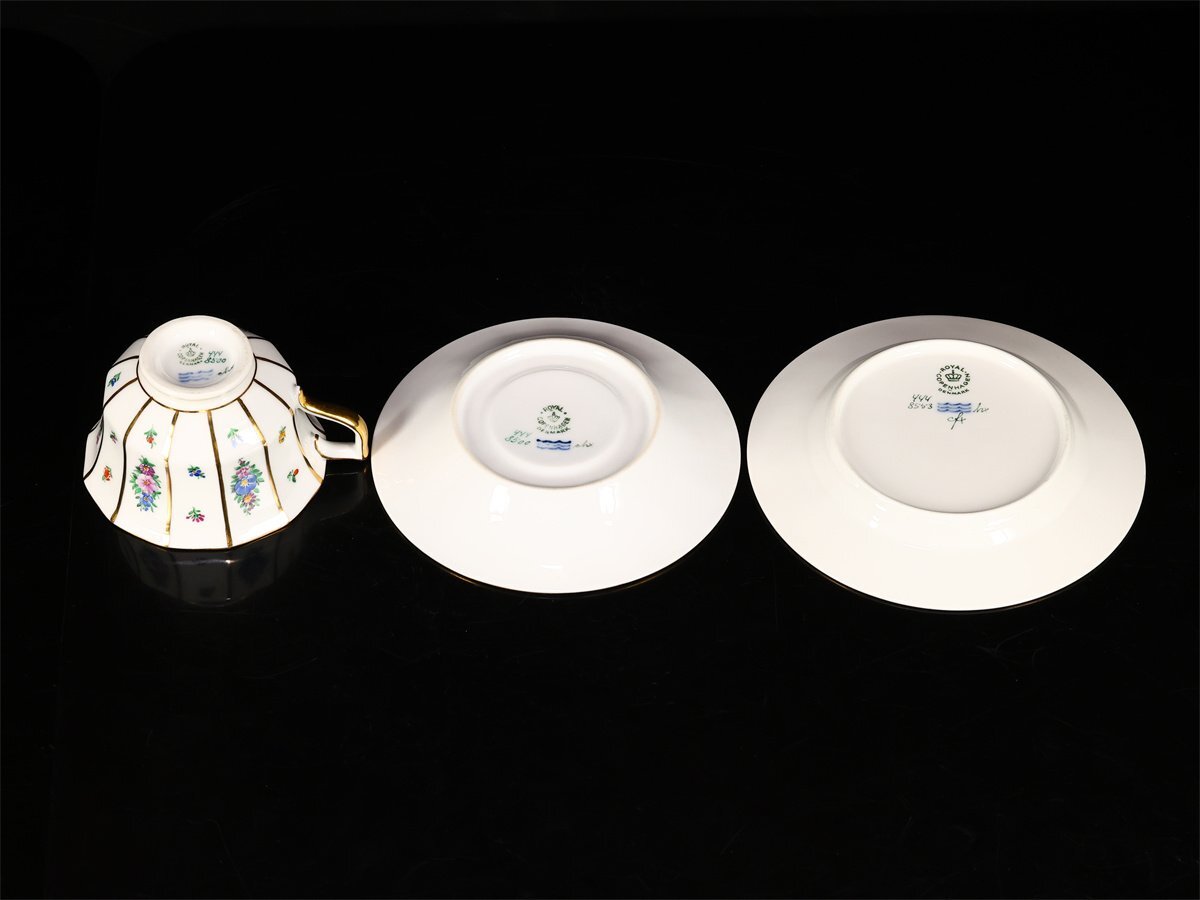 【吉】CO117 ROYAL COPENHARGEN 【ロイヤルコペンハーゲン】 18角面取 カップ＆ソーサー プレート 1組 3点セット／美品！_画像6