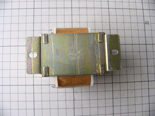 電源トランス　Ｐ６６１８５　２２０V　１２０ｍA　６．３V　２A　未使用品_画像2