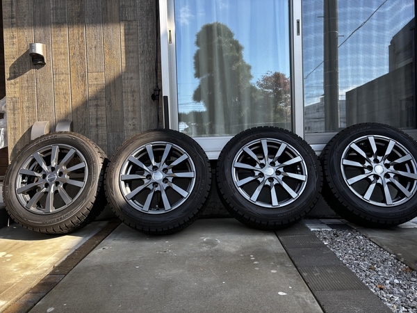 【1円～売り切り】185/60R/15/84Q ホイール5穴＋スタッドレスタイヤ×4本（15×6J PCD108) _画像1