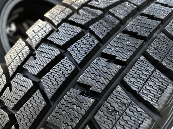 【1円～売り切り】185/60R/15/84Q ホイール5穴＋スタッドレスタイヤ×4本（15×6J PCD108) _画像3