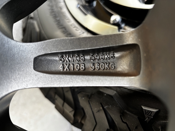 【1円～売り切り】185/60R/15/84Q ホイール5穴＋スタッドレスタイヤ×4本（15×6J PCD108) _画像7