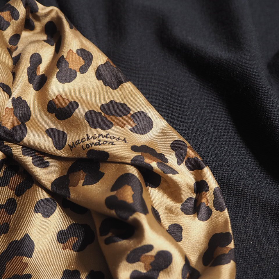 R4727f2 ▼MACKINTOSH マッキントッシュ▼ ウール シルク ダブルフェイス スヌード レオパード柄 / マフラー ストール レディース 春秋_画像4